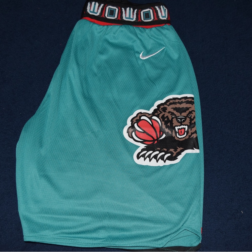 Memphis Grizzlies basketball shorts L